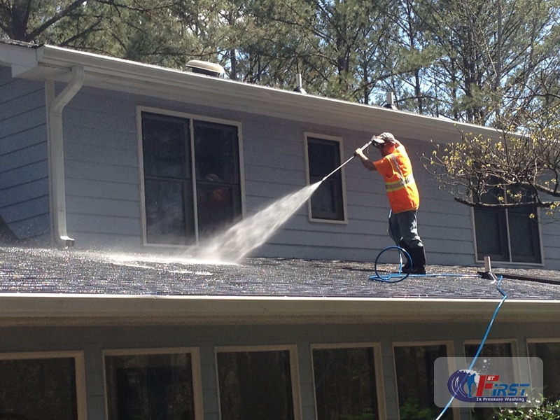 Atlanta Roof Cleaning. Roof Cleaning Service in Atlanta